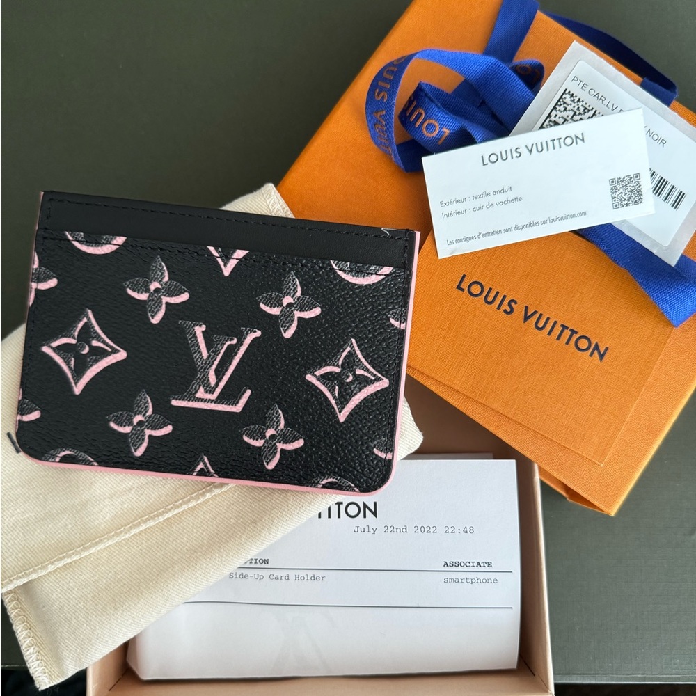 LV SIDE-UP CARD HOLDER - Sold